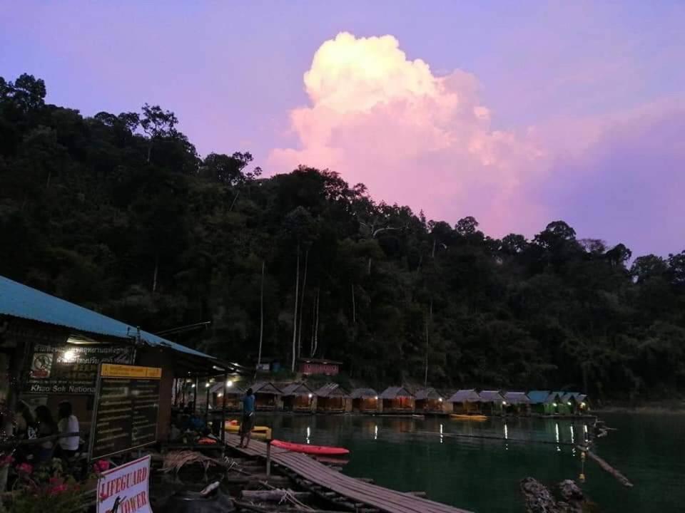 Khaosok Secret Hostel Khao Sok National Park Exterior photo