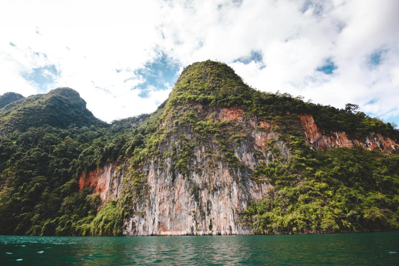 Khaosok Secret Hostel Khao Sok National Park Exterior photo